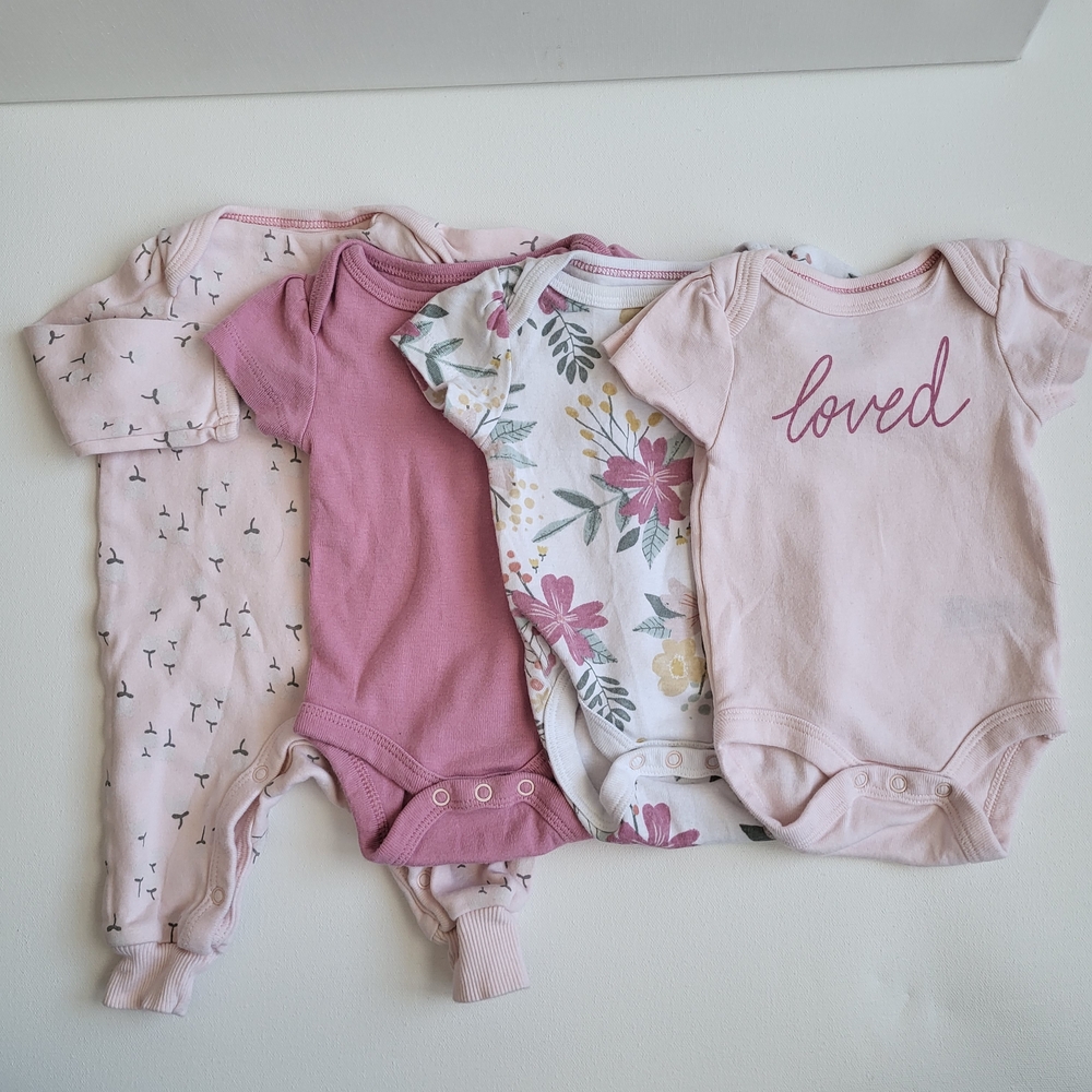 NWOT Newborn Cloud Island Pink and Floral Bodysuit Bundle